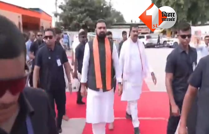 मुख्यमंत्री बनने के बाद सम्राट चौधरी का पहला गोपालगंज दौरा, मां थावे भवानी की पूजा के बाद मेडिकल कॉलेज की जमीन का किया निरीक्षण