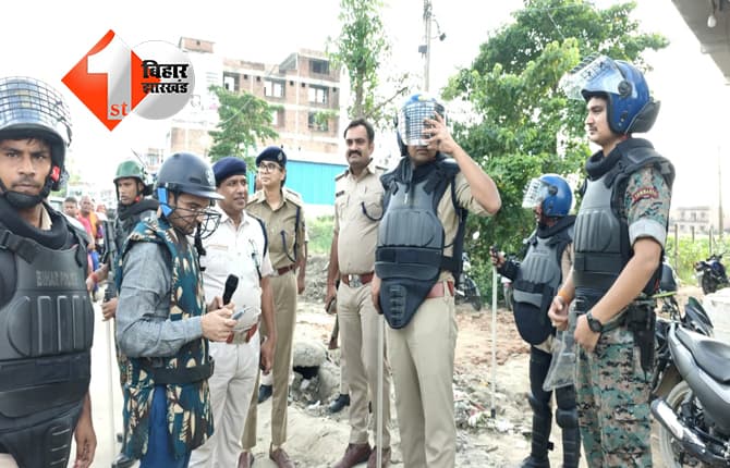 शिवहर में NEET पेपर लीक को लेकर छात्रों का प्रदर्शन, पुलिस ने किया बल प्रयोग, 5 हिरासत में, SP बोले- उपद्रवियों पर होगी कार्रवाई