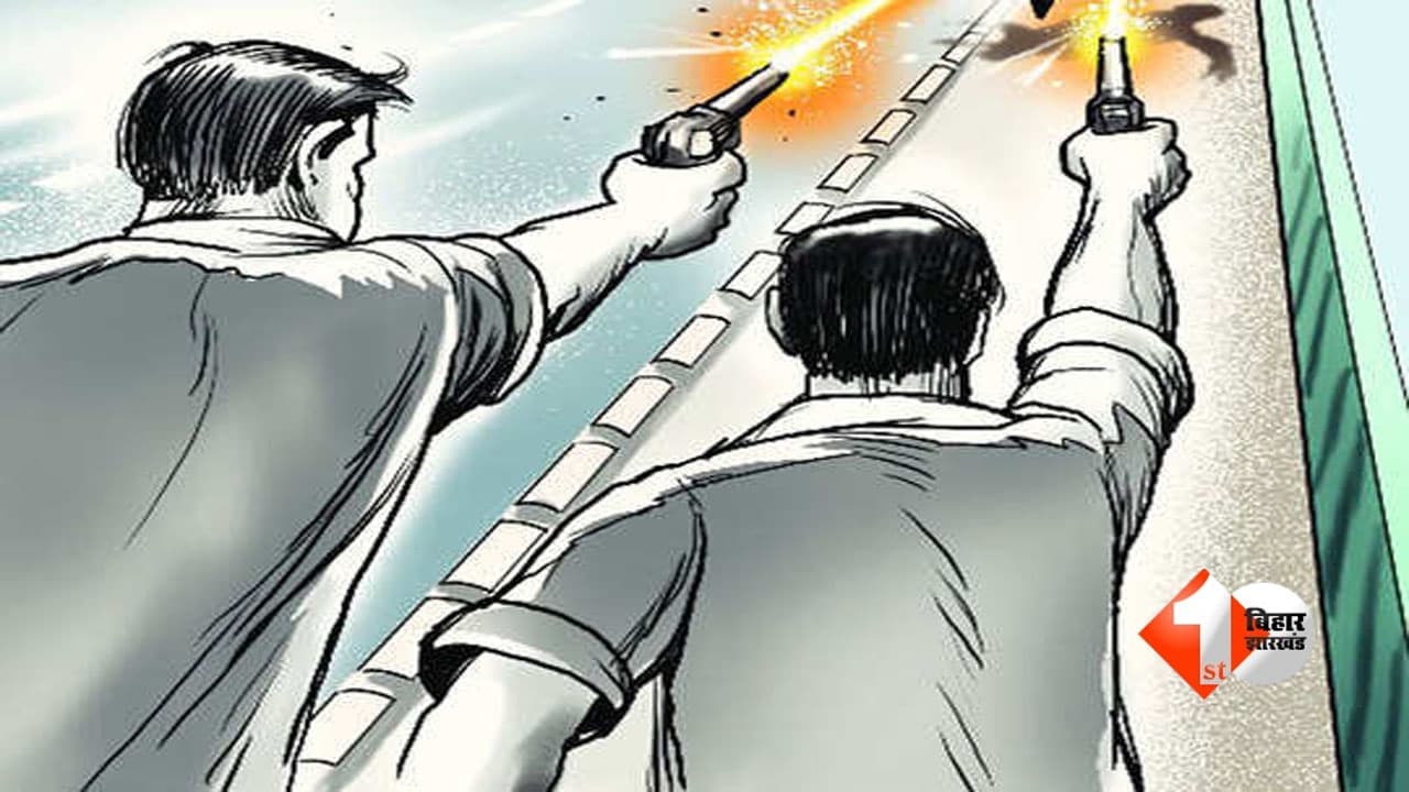 घर के बाहर बैठे युवक को बदमाशों ने बेरहमी से पीटा, मारपीट के दौरान ताबड़तोड़ फायरिंग; इलाके में सनसनी