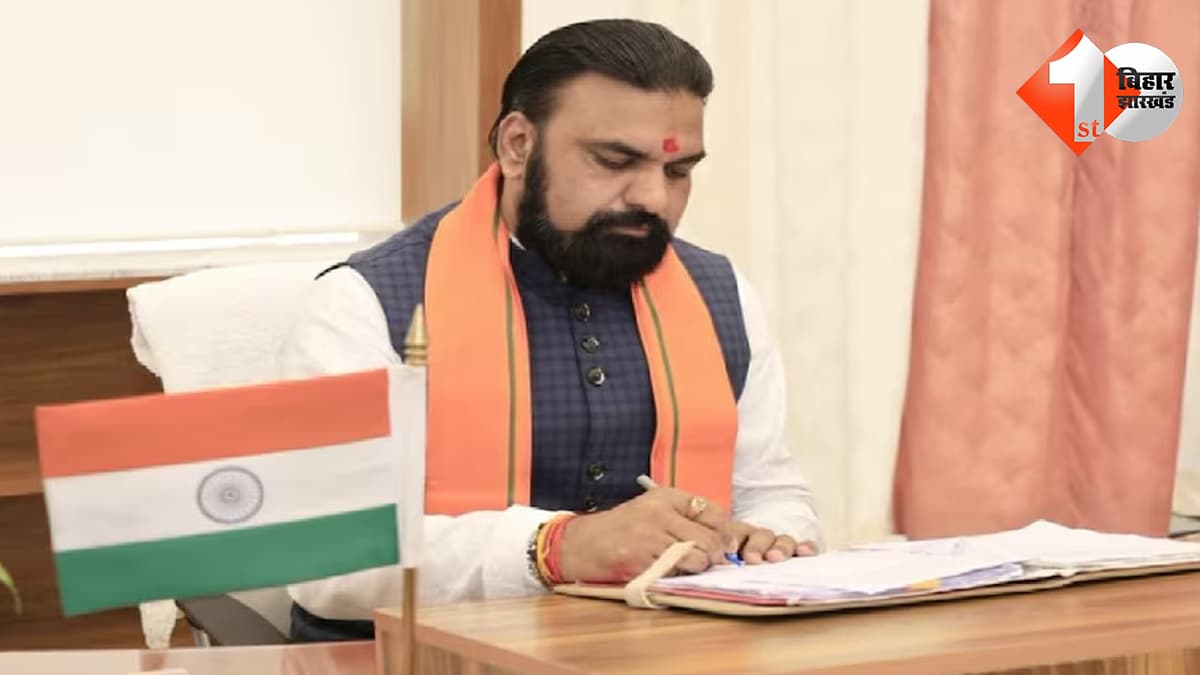 बिहार में मंत्रियों को मिला जिलों का प्रभार, डिप्टी सीएम समेत 34 नेताओं को जिम्मेदारी, देखिये पूरी लिस्ट..